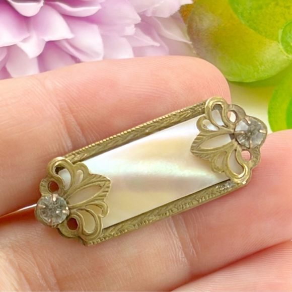 Estate Jewelry - Antique Mother of Pearl Brooch Art Nouveau Edwardian Art Deco Gold Filled
